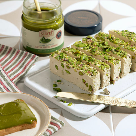 Antep Fıstıklı Tahin Helvası 400g + Antep Fıstığı Ezmesi 200g