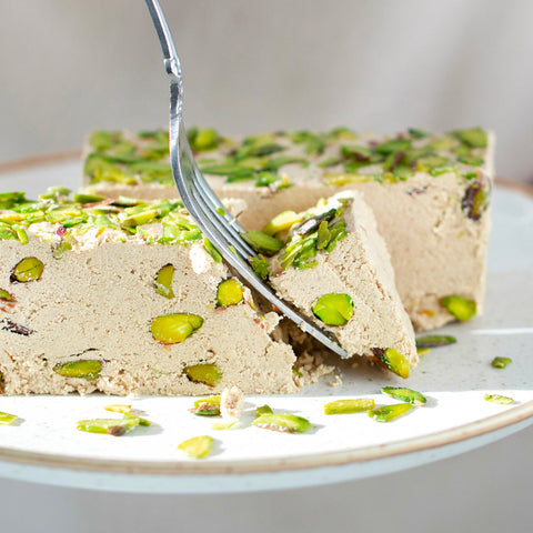 Antep Fıstıklı Tahin Helvası 400g + Servet Alâ Türk Kahvesi 100g
